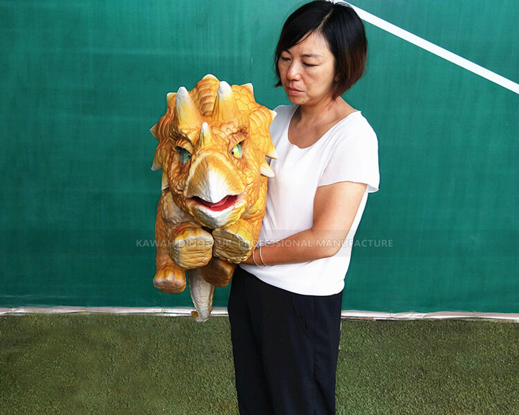 软胶半自动仿真三角龙手偶模型玩具商场广场游摆件亲子互动